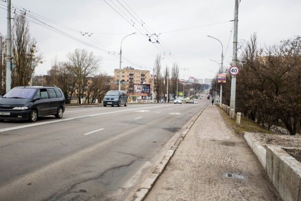 Брест, Кобринский мост. Апрель 2017 г.
Брест, Кобринский мост. Апрель 2017 г.