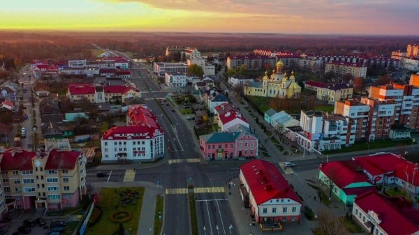 ВаськаПилот показал, как выглядит Пинск с высоты
ВаськаПилот показал, как выглядит Пинск с высоты