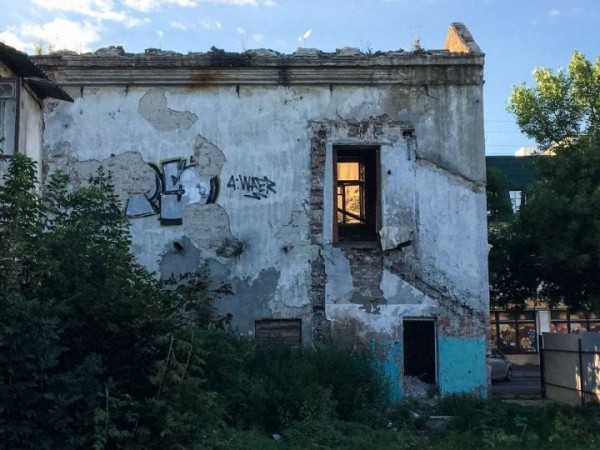 В Бресте на продажу одним лотом будут выставлены сразу пять зданий в центре города