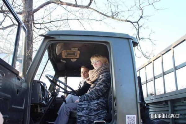 День открытых дверей: школьники в гостях у автошколы ДОСААФ в Бресте