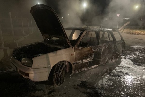 В Березе сгорел автомобиль. Что делать, если ваш автомобиль загорелся В Березе сгорел автомобиль. Что делать, если ваш автомобиль загорелся