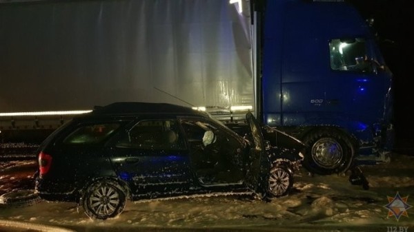 ДТП в Барановичском районе: работники МЧС деблокировали водителя легковушки