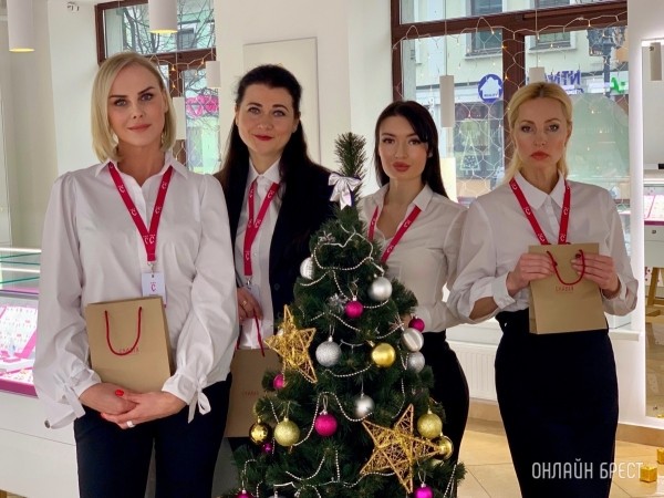 Золотое кольцо от 260 рублей: где в Бресте смотреть новогодние подарки?