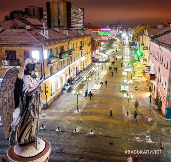 Посмотрите, как сегодня выглядит зимний Брест с высоты
             
                Посмотрите, как сегодня выглядит зимний Брест с высоты