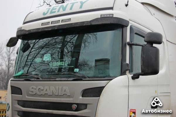 Дек 14 «В основном без очереди лезут брестские». Репортаж из очереди фур в сторону Польши Дек 14 «В основном без очереди лезут брестские». Репортаж из очереди фур в сторону Польши