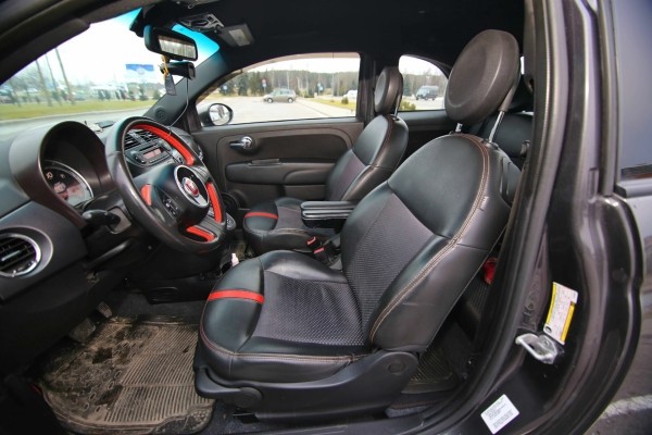 «Электромобиль проигрывает дизелю». Белорус об опыте владения электрическим Fiat 500e «Электромобиль проигрывает дизелю». Белорус об опыте владения электрическим Fiat 500e