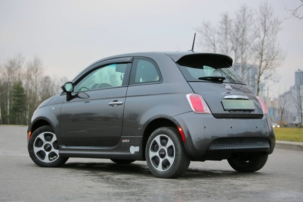 «Электромобиль проигрывает дизелю». Белорус об опыте владения электрическим Fiat 500e «Электромобиль проигрывает дизелю». Белорус об опыте владения электрическим Fiat 500e