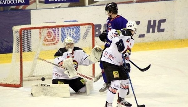 Хоккейный «Брест» впервые в нынешнем сезоне забросил пять шайб и добился победы над «Гомелем» Хоккейный «Брест» впервые в нынешнем сезоне забросил пять шайб и добился победы над «Гомелем»