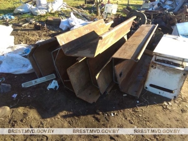 Больше тонны металла украли жители Барановичей в Пинском районе