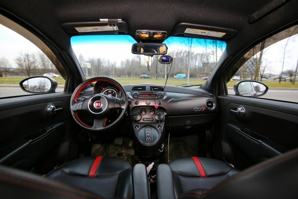 «Электромобиль проигрывает дизелю». Белорус об опыте владения электрическим Fiat 500e «Электромобиль проигрывает дизелю». Белорус об опыте владения электрическим Fiat 500e