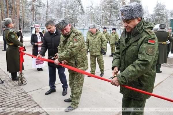 На границе с Украиной В Малоритском районе открыли новую модульную погранзаставу На границе с Украиной В Малоритском районе открыли новую модульную погранзаставу