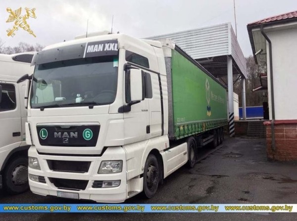 Три тягача изъяты белорусской таможней. И вот за что Три тягача изъяты белорусской таможней. И вот за что