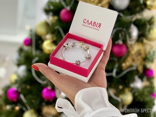 Золотое кольцо от 260 рублей: где в Бресте смотреть новогодние подарки?