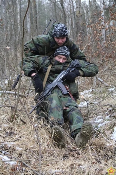 На полигоне Брестский проходят полевые занятия разведчиков 38-й одшбр На полигоне Брестский проходят полевые занятия разведчиков 38-й одшбр