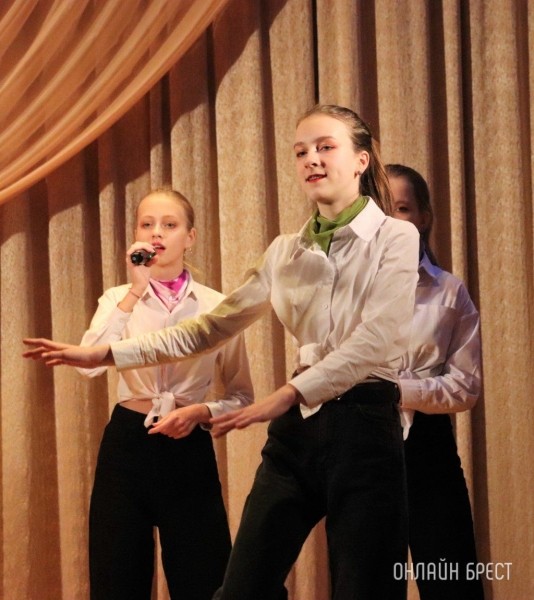 Читатель: Конкурс стихов и песен на иностранном языке «История любви» (Московский район г. Бреста)
             
                Читатель: Конкурс стихов и песен на иностранном языке «История любви» (Московский район г. Бреста)