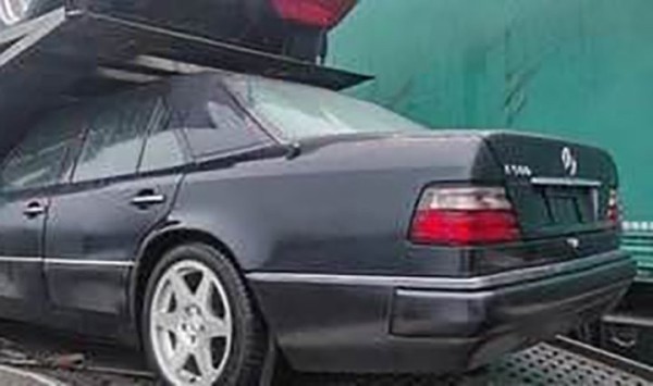 Больше миллиона евро на одном прицепе: автовоз с редкими суперкарами замечен в Беларуси Больше миллиона евро на одном прицепе: автовоз с редкими суперкарами замечен в Беларуси