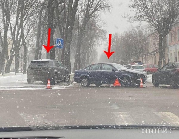 Читатель: Серьёзное ДТП произошло на Гоголя в Бресте
Читатель: Серьёзное ДТП произошло на Гоголя в Бресте