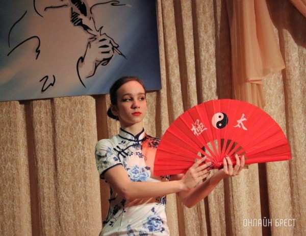 Читатель: Конкурс стихов и песен на иностранном языке «История любви» (Московский район г. Бреста)
             
                Читатель: Конкурс стихов и песен на иностранном языке «История любви» (Московский район г. Бреста)