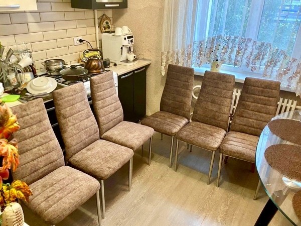 Эти волшебники превращают старые диваны в новые! Фото работ мастерской по реставрации мебели