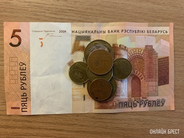 Оплачиваются ли рабочие дни в праздники в повышенном размере? Оплачиваются ли рабочие дни в праздники в повышенном размере?