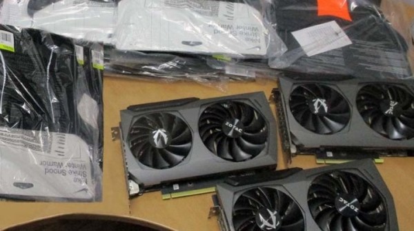 Видеокарты на 30 тысяч рублей пытались незаконно ввезти в Беларусь