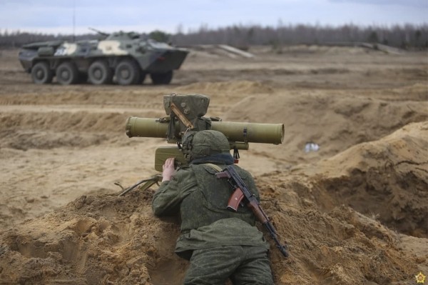 На Брестском полигоне отработали уничтожение незаконного вооруженного формирования