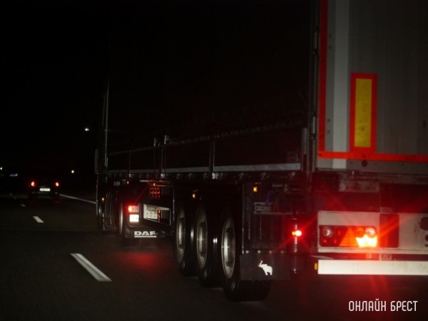 На границе Беларуси с ЕС заметно выросло количество фур. Самым загруженным остается переезд «Козловичи»