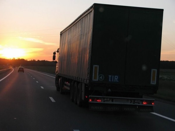 В Германии избили спавшего в кабине фуры белоруса В Германии избили спавшего в кабине фуры белоруса