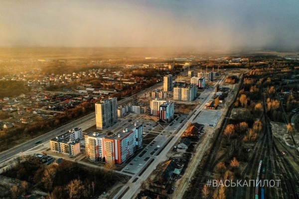 Смотрим с высоты, как выглядит новый квартал на ул. Лейтенанта Рябцева в Бресте
             
                Смотрим с высоты, как выглядит новый квартал на ул. Лейтенанта Рябцева в Бресте