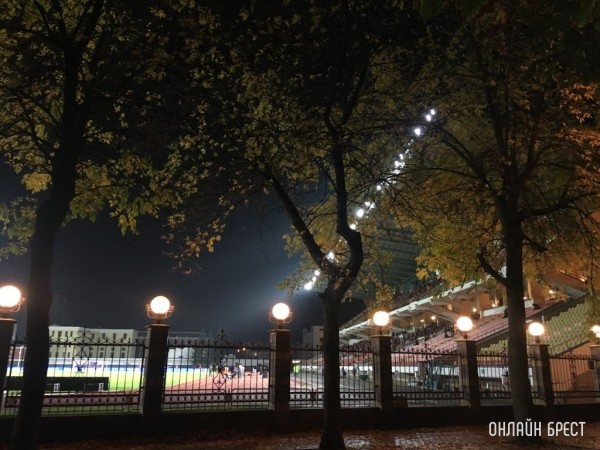 В Бресте футбол: ограничение движения 19 марта В Бресте футбол: ограничение движения 19 марта