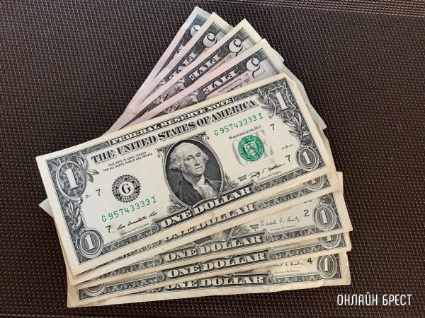 Лукашенко дал прогноз по курсу доллара в Беларуси