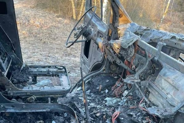 В Березовском районе сгорела «Газель» В Березовском районе сгорела «Газель»