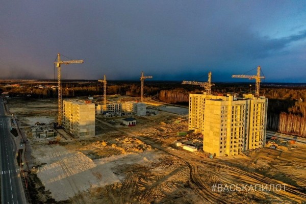 Смотрим с высоты, как выглядит новый квартал на ул. Лейтенанта Рябцева в Бресте
             
                Смотрим с высоты, как выглядит новый квартал на ул. Лейтенанта Рябцева в Бресте