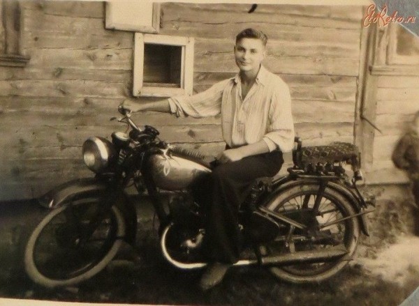 
                Брест. Геннадий Одинцов - байкер 1948 года
            