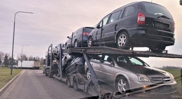 «Авто из США 5 месяцев стоит в порту мертвым грузом». А тут еще грузовикам запрещен выезд. Что дальше? «Авто из США 5 месяцев стоит в порту мертвым грузом». А тут еще грузовикам запрещен выезд. Что дальше?