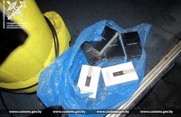 Водитель рейсового автобуса на границе спрятал кошельки для криптовалют внутри пылесоса. Случай на границе в Бресте Водитель рейсового автобуса на границе спрятал кошельки для криптовалют внутри пылесоса. Случай на границе в Бресте