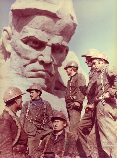 День открытия Мемориального комплекса «Брестская крепость-герой». Фото и подробности День открытия Мемориального комплекса «Брестская крепость-герой». Фото и подробности