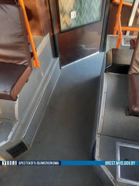 В Бресте в автобусе упала пенсионерка