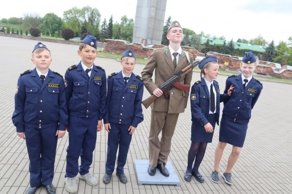 Школьники Пинского района посетили Брестскую крепость Школьники Пинского района посетили Брестскую крепость