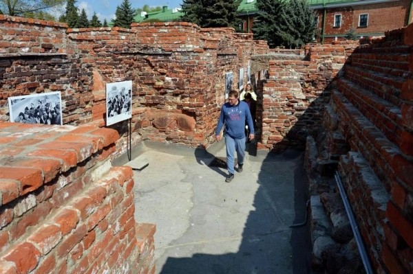 VR-реконструкция и фотовыставка в Брестской крепости VR-реконструкция и фотовыставка в Брестской крепости