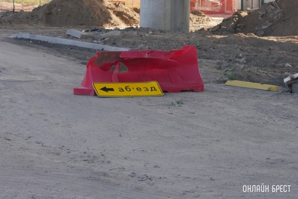 На одной из улиц в центре Бреста на месяц закроют движение транспорта На одной из улиц в центре Бреста на месяц закроют движение транспорта