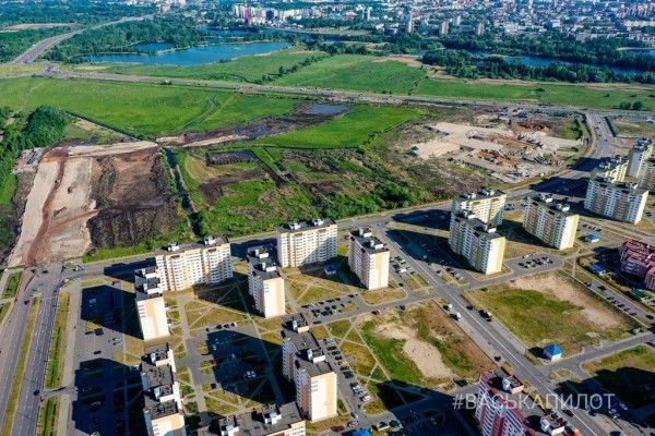 Смотрите, как идет подготовка к масштабной застройке в Бресте на Варшавке
             
                Смотрите, как идет подготовка к масштабной застройке в Бресте на Варшавке