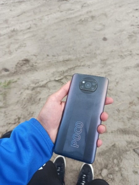 Читатель: В Бресте в районе Красного двора найден телефон. Чей?
             
                Читатель: В Бресте в районе Красного двора найден телефон. Чей?