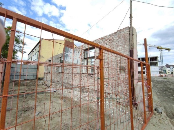 «Пропал дом» в Бресте на ул. Советских пограничников, 28
«Пропал дом» в Бресте на ул. Советских пограничников, 28