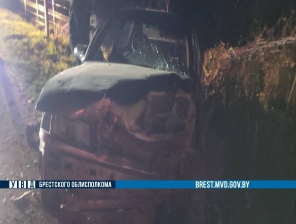 ДТП в Брестской области: водитель с 2,3 промилле алкоголя врезался в другое авто