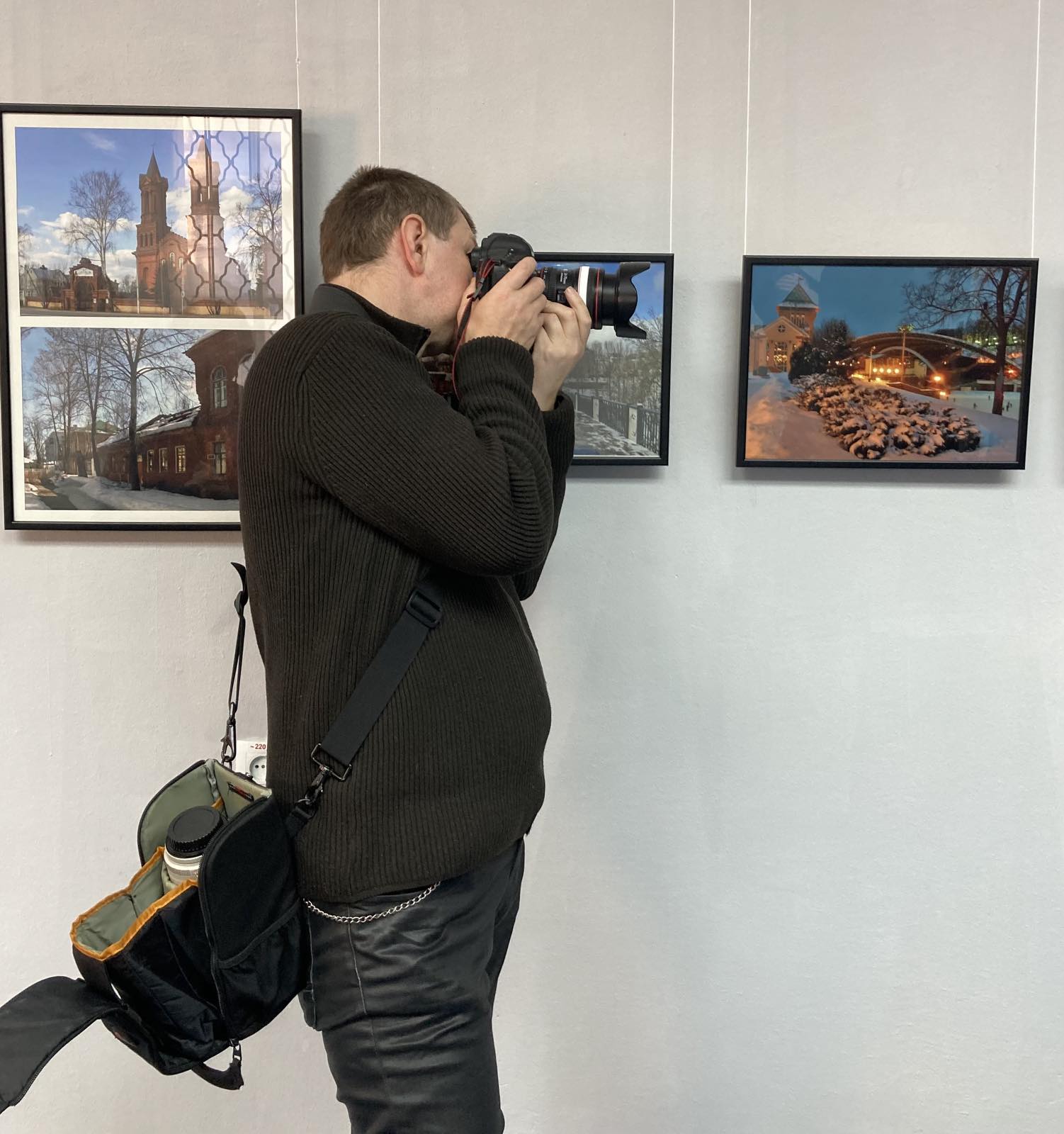 Юрась Шэпелеў — фатограф, які вельмі любіў свой горад і маму Юрась Шэпелеў — фатограф, які вельмі любіў свой горад і маму