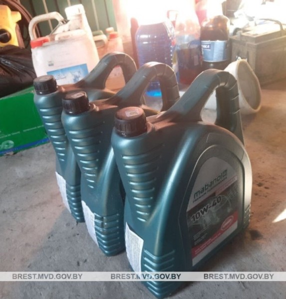 Водитель агропредприятия хранил в гараже ячмень и моторное масло. Случай в Брестской области Водитель агропредприятия хранил в гараже ячмень и моторное масло. Случай в Брестской области