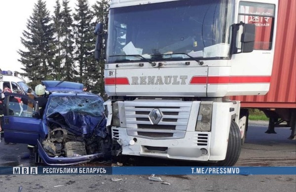 Серьёзное ДТП произошло в Беларуси: пострадали шесть человек Серьёзное ДТП произошло в Беларуси: пострадали шесть человек