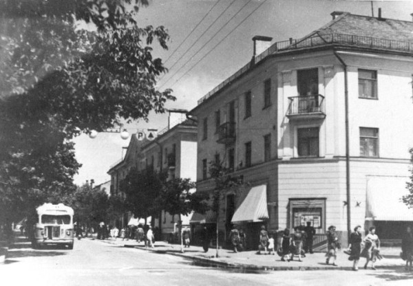 В поисках утраченного времени. Первый автобус в Бресте