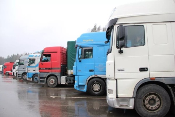 Поляки 9 мая заблокируют движение фур на границе с Беларусью Поляки 9 мая заблокируют движение фур на границе с Беларусью